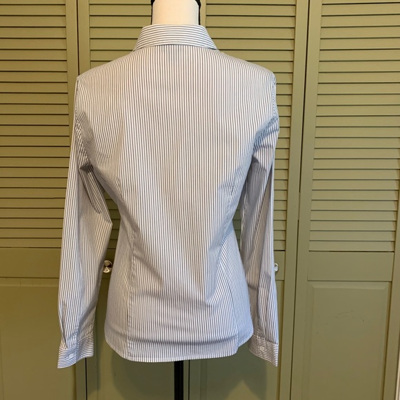 Tuxedo Ruffled Tailored Top - Picture 8 of 16